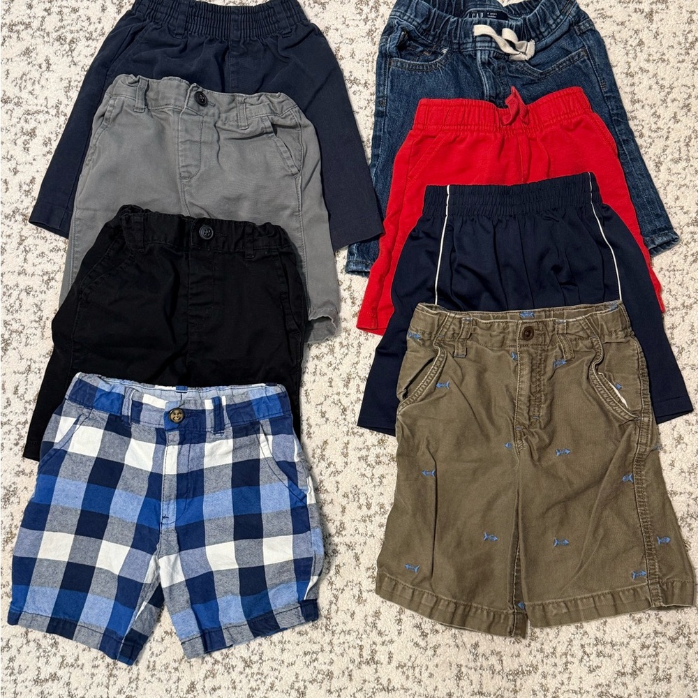 Boys size 4 assorted shorts